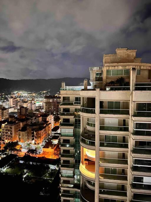 Apto Com Vista Para O Mar Com 2 Vagas - Гуаружа Екстер'єр фото